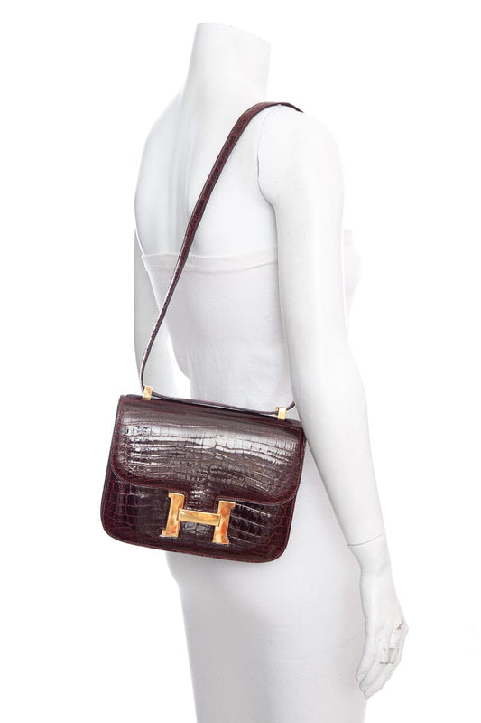 Hermès Shiny Niloticus Croc Constance 24 Bordeaux Handbag