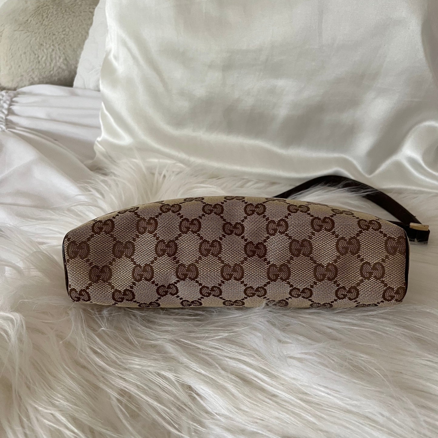 Gucci Abbey Double G Pochette